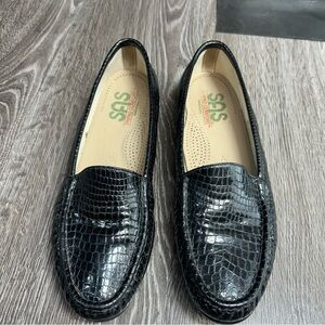 SAS simply slip on Black Croc-Embossed Loafers
